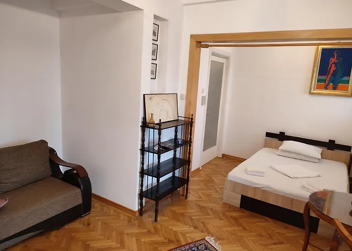 Ateneu Palace Apartament Bucureşti